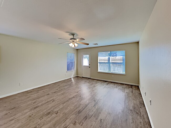 Building Photo - 7231 Winding Canyon Ln