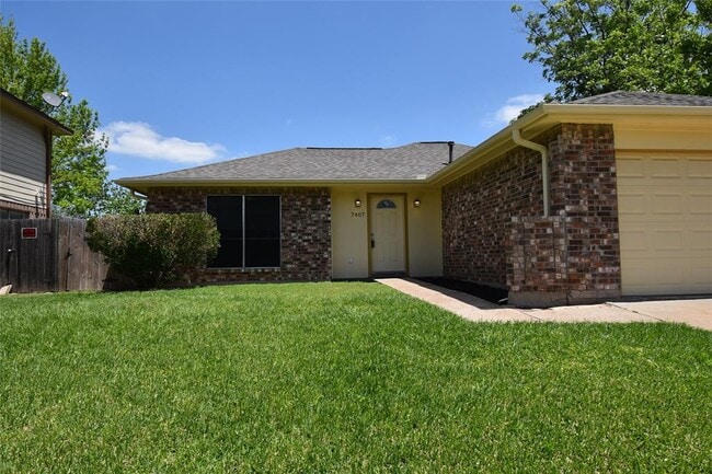 Building Photo - 7407 Cortes Dr