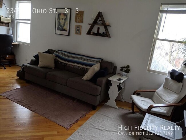 Building Photo - 2349 W Ohio St