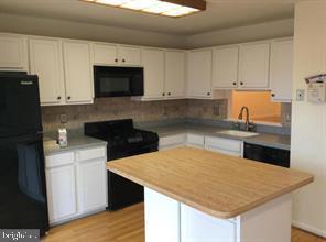 Building Photo - 7455 Duddington Dr