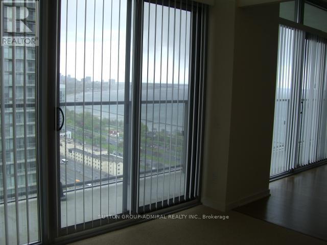 Building Photo - 105 The Queensway