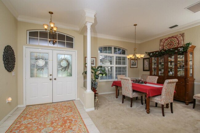 Foto del edificio - 4443 Golden Lake Dr
