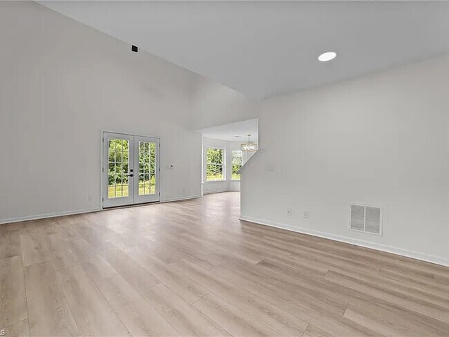 Building Photo - Earn Wealth While Leasing - Like a Homeown...