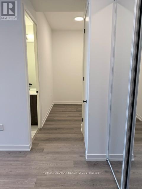 Building Photo - 8 Interchange Wy