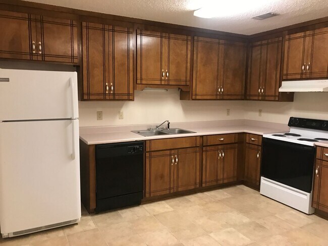 Foto del edificio - Nice 2 bedroom/2 bath duplex!!!