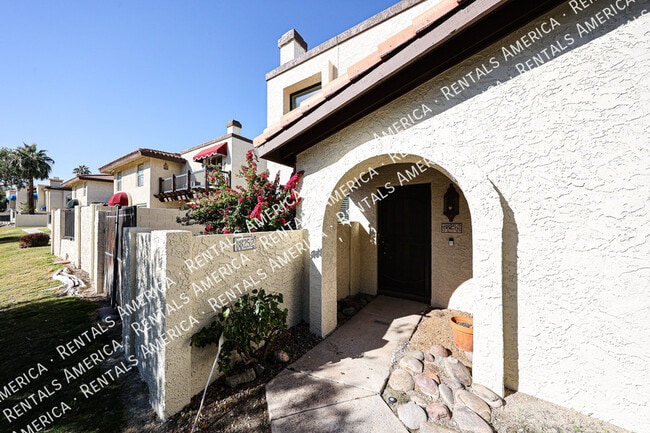 Building Photo - 8825 S 48th St