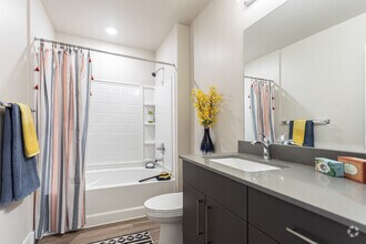 2BR, 2BA - 996 SF - Pierpont By Urbana