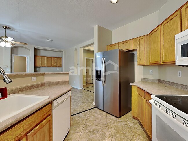 Building Photo - 16237 W Marconi Ave