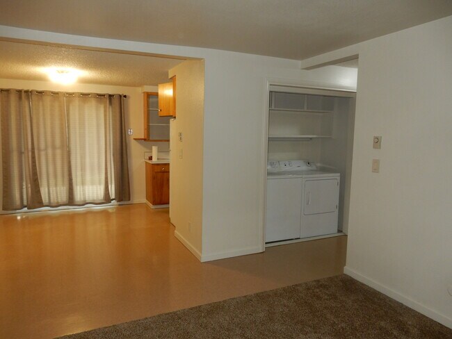 Foto del edificio - 1518 Sunrise Manor Way