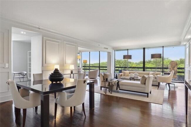 Foto del edificio - 2660 Peachtree Rd NW