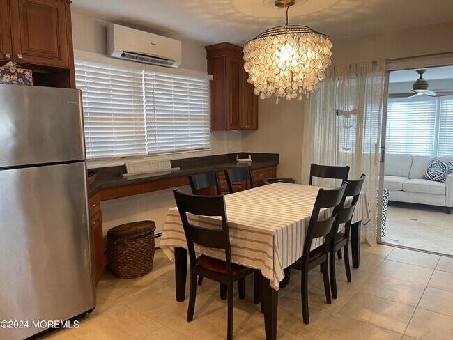 Building Photo - 116 Cartagena Dr