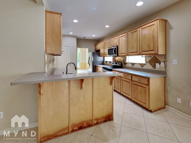 Foto del edificio - 229 Turnbridge Cir