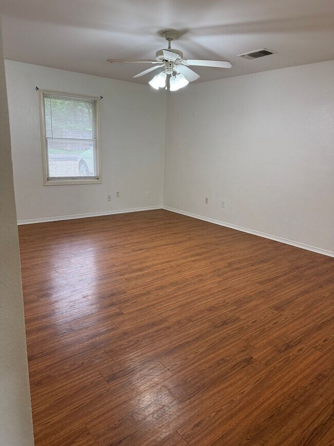 Foto del edificio - 616 N. Jackson Street, Waxahachie