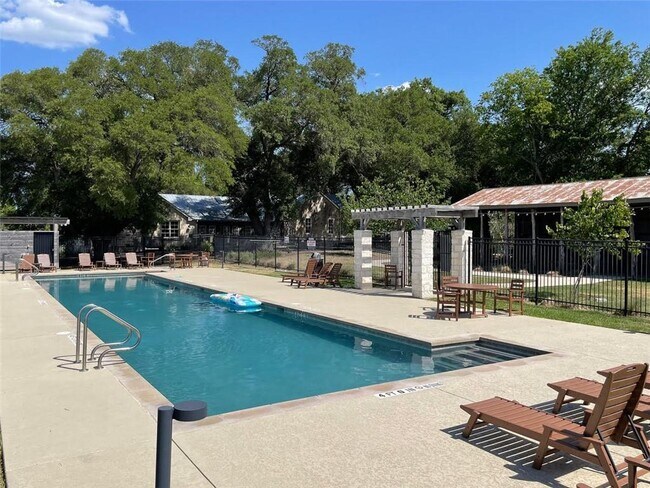 Building Photo - 14208 Handel Dr