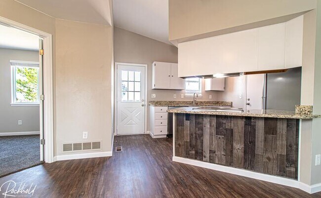 Photo - 16901 E Stanford Ave House