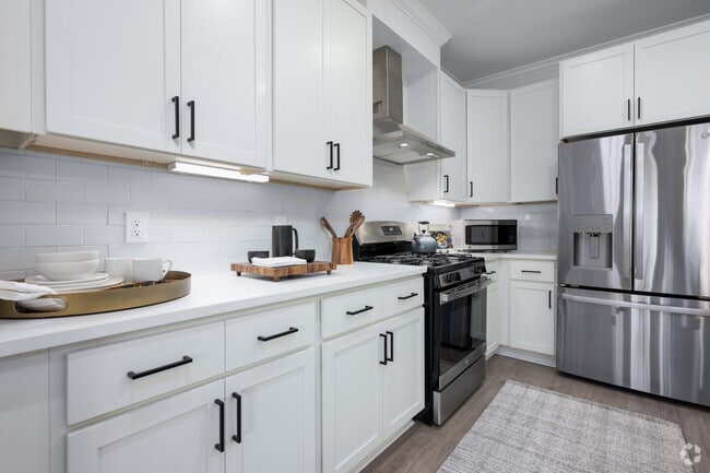 Senior Living Apartments for Rent Near The Enclave at North Pointe ...