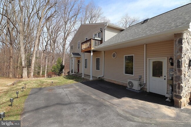 Building Photo - 118 Quaint Acres Dr