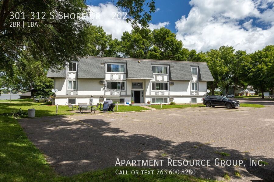 Primary Photo - 301-312 S Shore Dr-202