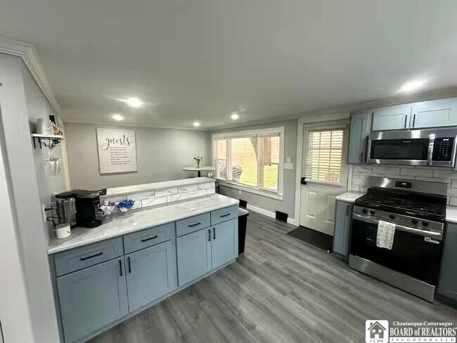 Foto del edificio - 41 Butler Ave