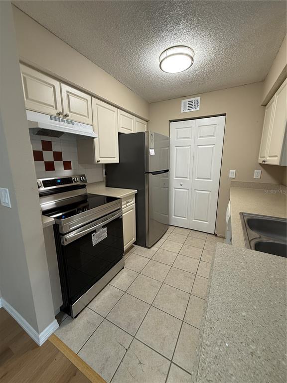 Building Photo - 1222 Bermuda Lakes Ln