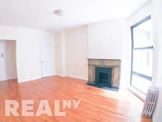 Foto principal - 152-156 East 84th Street