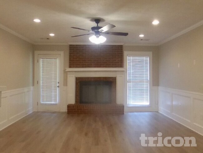 Foto del edificio - 3231 Stanton Rd SE