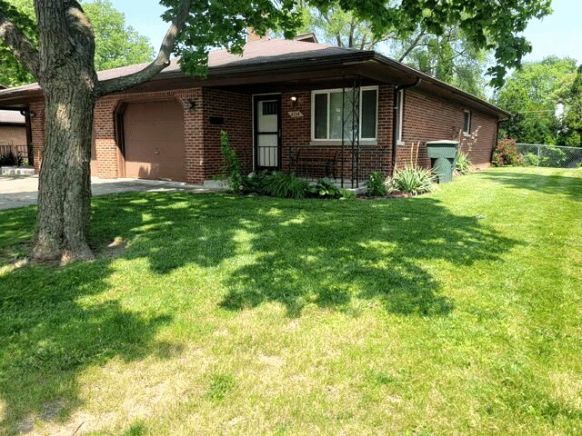Foto principal - 4764 Moreland Dr W