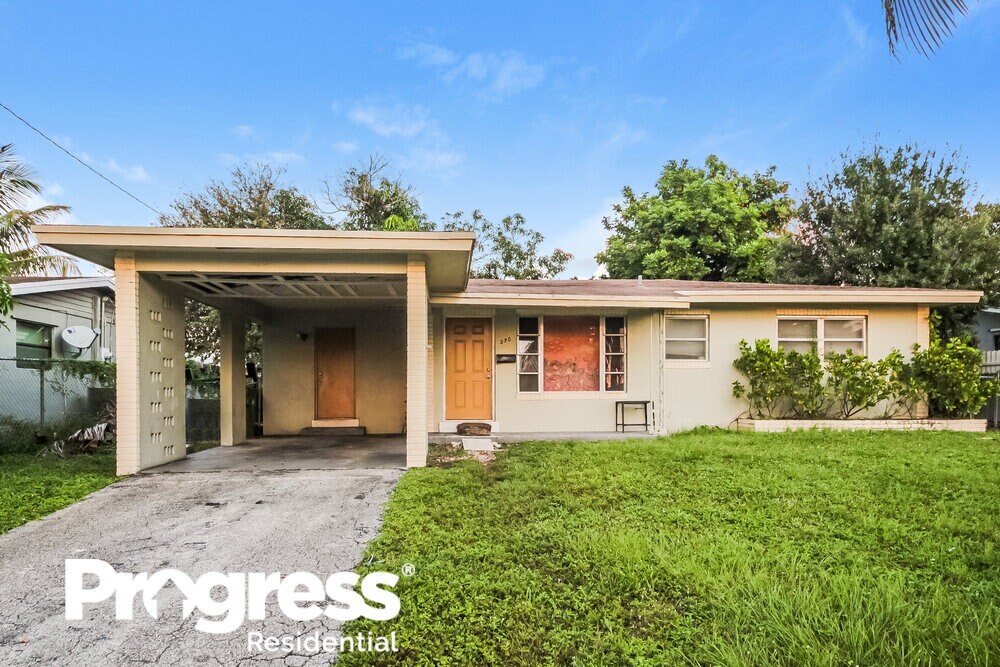 Primary Photo - 230 SW 29th Ave