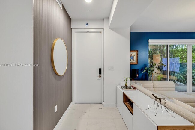Foto del edificio - 455 NE 39th St