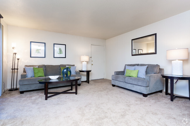 1BR,1BA-737sft - SEASONS APARTMENTS