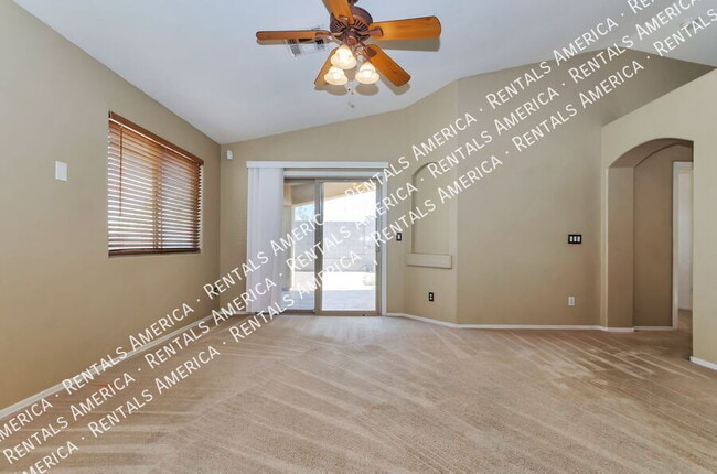 Building Photo - 10462 E Jerrell Cove St