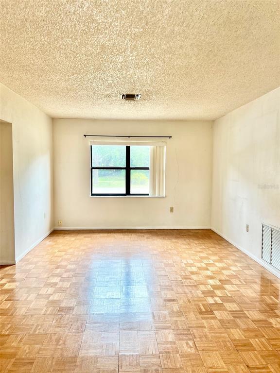 Building Photo - 718 Buckminster Cir