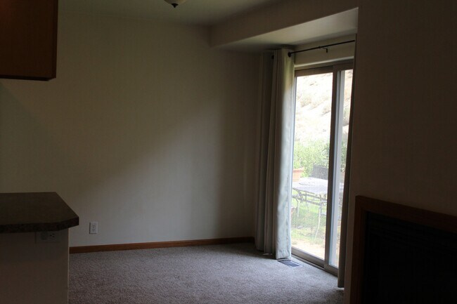 Foto del edificio - 3119 Howard Ave
