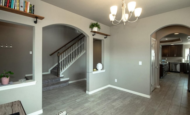 Building Photo - Spacious 4-Bedroom Home with Office, Loft ...