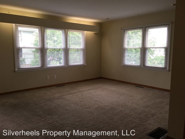 Foto del edificio - 114 Sharon St