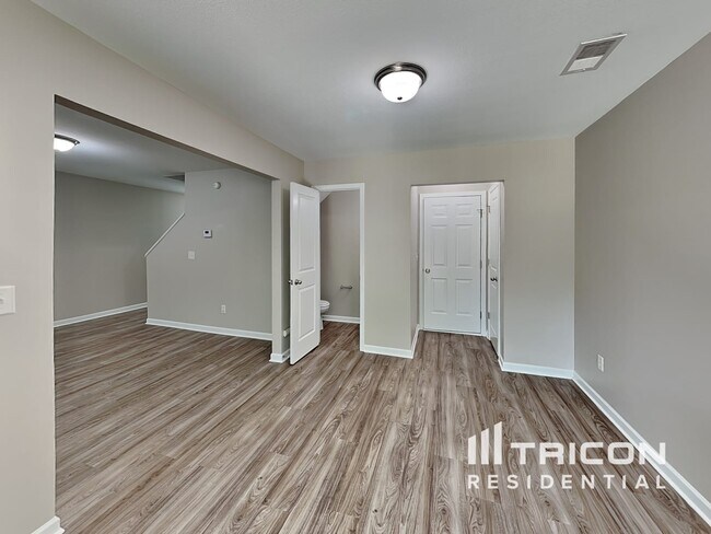 Foto del edificio - 1576 Rabon Farms Ln