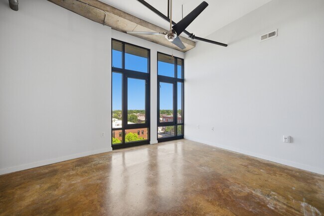 Foto del edificio - 415 St Pauls Blvd