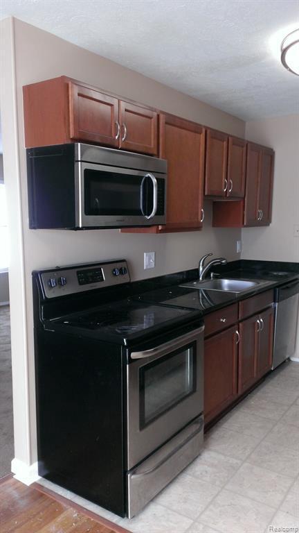 Building Photo - 23556 N Rockledge