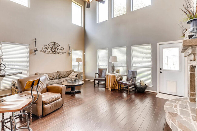 Building Photo - 27038 Trinity Bend