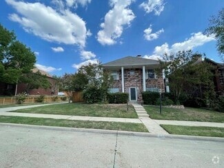 Building Photo - 584 Lake Forest Dr