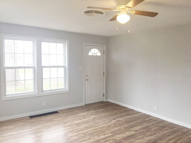 Foto del edificio - For Rent...4764 Warnock Ave, Granite City