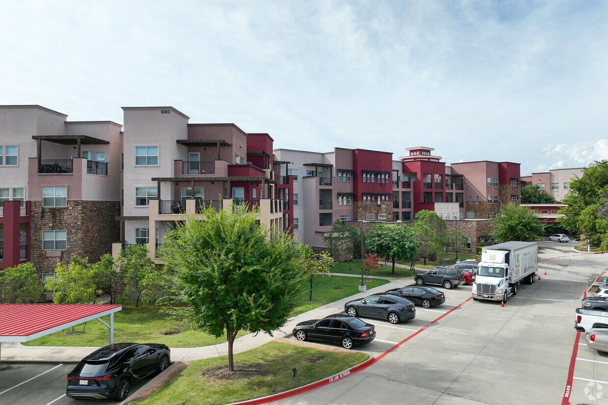 Building Photo - Alexis Estates