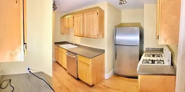 Foto del edificio - Spacious 2 BED 1 BATH close to Forest Hills Train Station