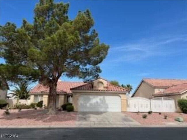 Building Photo - 4795 Canna Dr