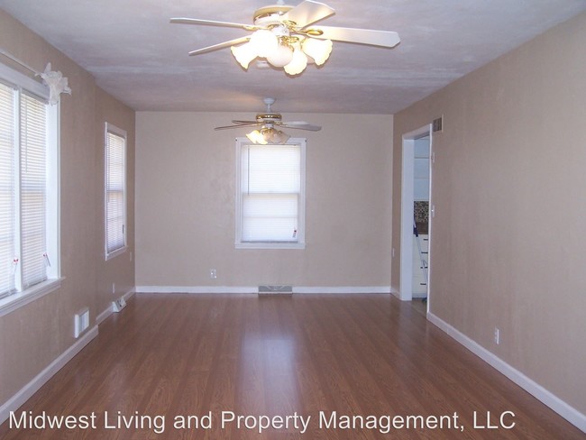 Building Photo - 307 Hargis Ln