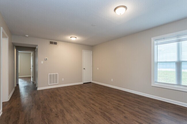 Building Photo - 918 Fiske St