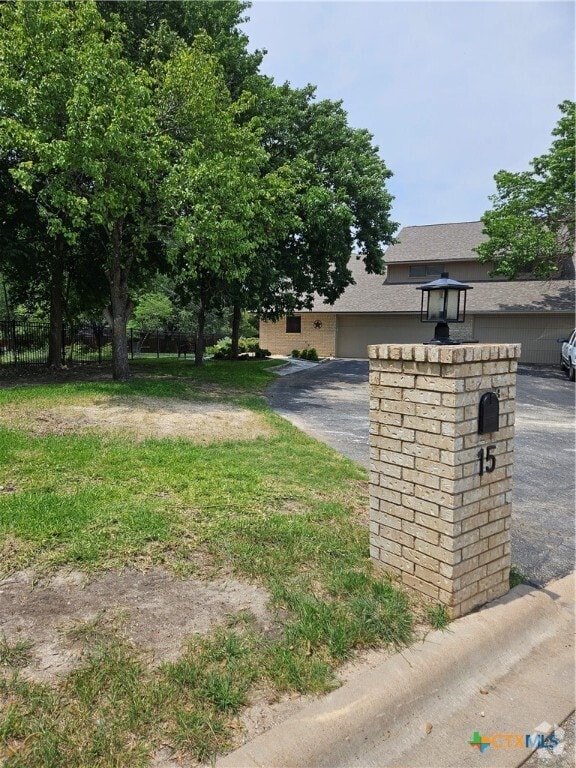 Building Photo - 3901 Chisholm Trail