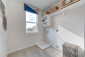 Building Photo - 1931 Pueblo Nuevo Path