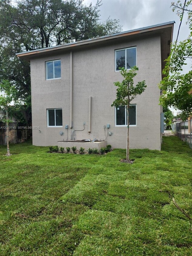 Building Photo - 2750 NW 58th St