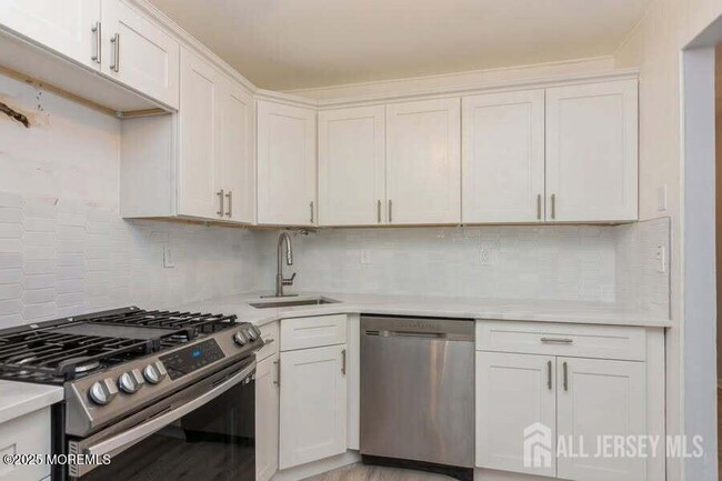 Foto del edificio - 1101 Stoneridge Cir